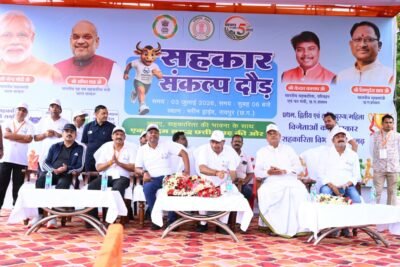सहकारिता एक नारा नहीं, बल्कि जन-आंदोलन है : मंत्री श्री केदार कश्यप  सहकारिता मंत्री ने ‘सहकार संकल्प दौड़’ को दिखाई हरी झंडी  सहकारिता, स्वास्थ्य और समृद्ध छत्तीसगढ़ का दिया संदेश
