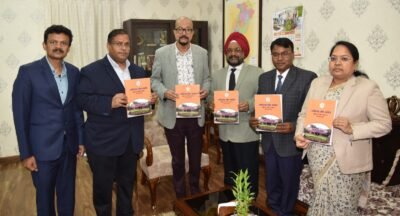 राज्यपाल डेका को प्रमुख लोकायुक्त उबोवेजा ने आयोग का वार्षिक प्रतिवेदन सौंपा