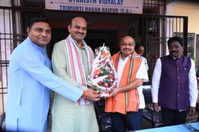 *स्कूली शिक्षा को मिले नए पंख : विधायक पुरन्दर मिश्रा ने छात्र-छात्राओं को वितरित की साइकिले