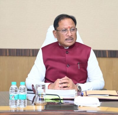 मुख्यमंत्री  विष्णु देव साय की अध्यक्षता में आज यहां मंत्रालय महानदी भवन में आयोजित कैबिनेट की बैठक में अनेक महत्वपूर्ण निर्णय लिए गए –