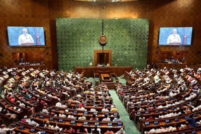 Parliament Session Live : संसद में आज अमित शाह लाएंगे जन्म-मृत्यु पंजीकरण से जुड़ा नया बिल