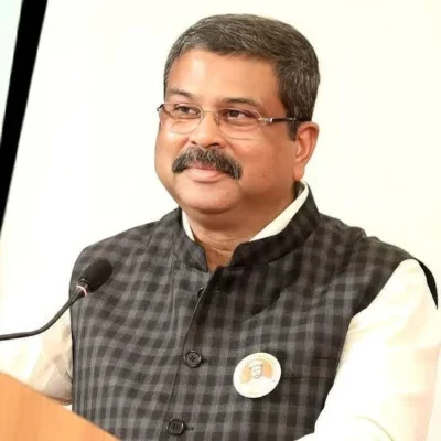 शिक्षा मंत्री धर्मेंद्र प्रधान का इस्तीफा:दीपके बोले- वे कहते थे इस सरकार में इस्तीफे नहीं होते; लेकिन झुकती है दुनिया, झुकाने वाला चाहिए