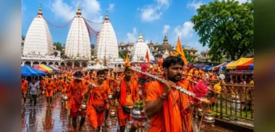 उत्तरवाहिनी गंगा तट पर उमड़ा आस्था का महासागर, ‘बोल बम’ से गूंजा 98 किलोमीटर का कांवरिया पथ