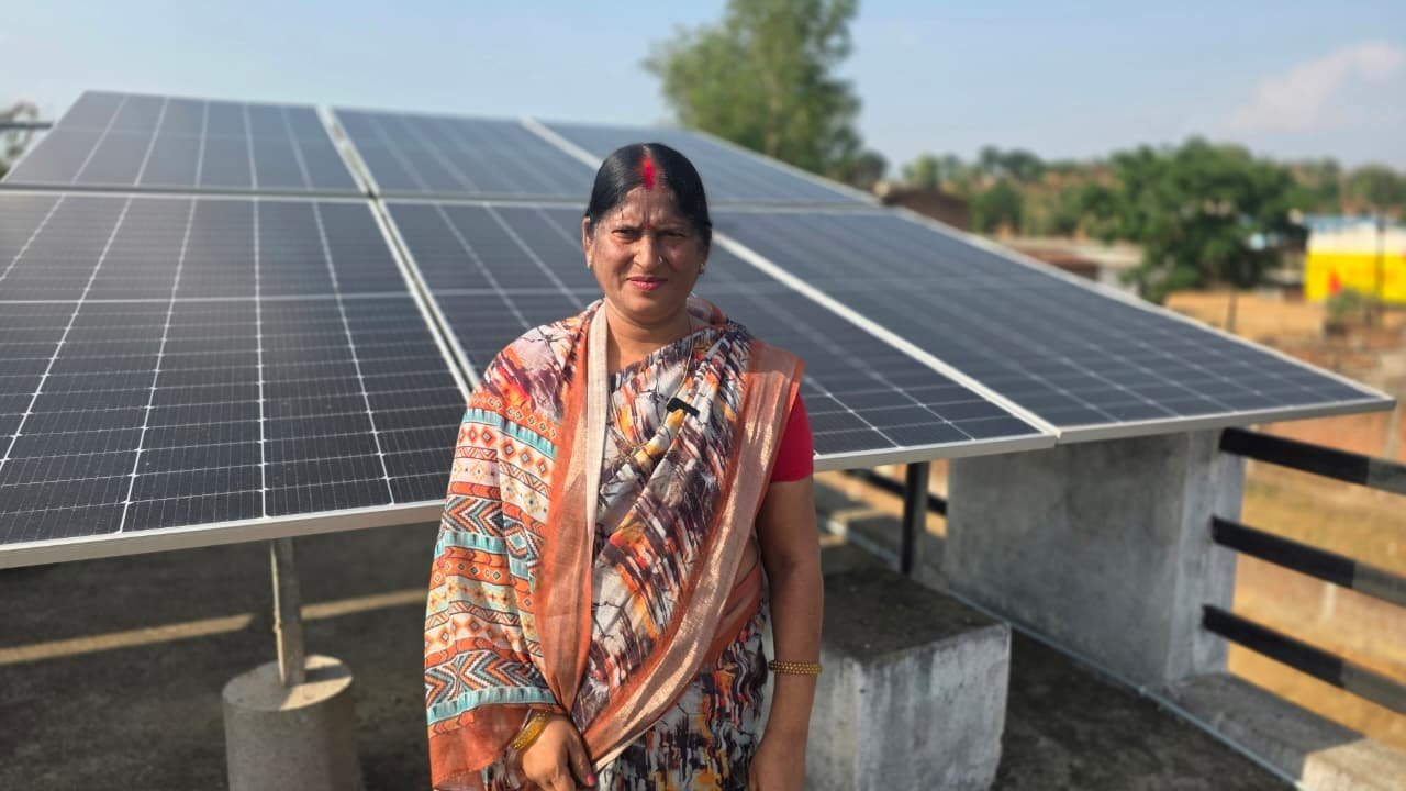 पीएम सूर्य घर मुफ्त बिजली योजना से अनीता चैधरी बनीं ऊर्जा दाता, शून्य हुआ बिजली बिल