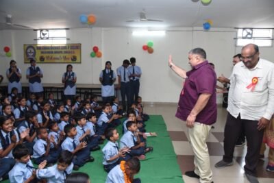 बेटियों के सपनों को मिली नई उड़ान, शाला प्रवेश उत्सव में शामिल हुए पर्यटन एवं संस्कृति मंत्री श्री राजेश अग्रवाल