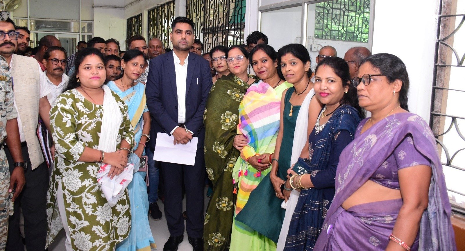 जनदर्शन में पार्किंग एरिया में अवैध अतिक्रमण हटाने के आवेदन पर की गई त्वरित कार्रवाई