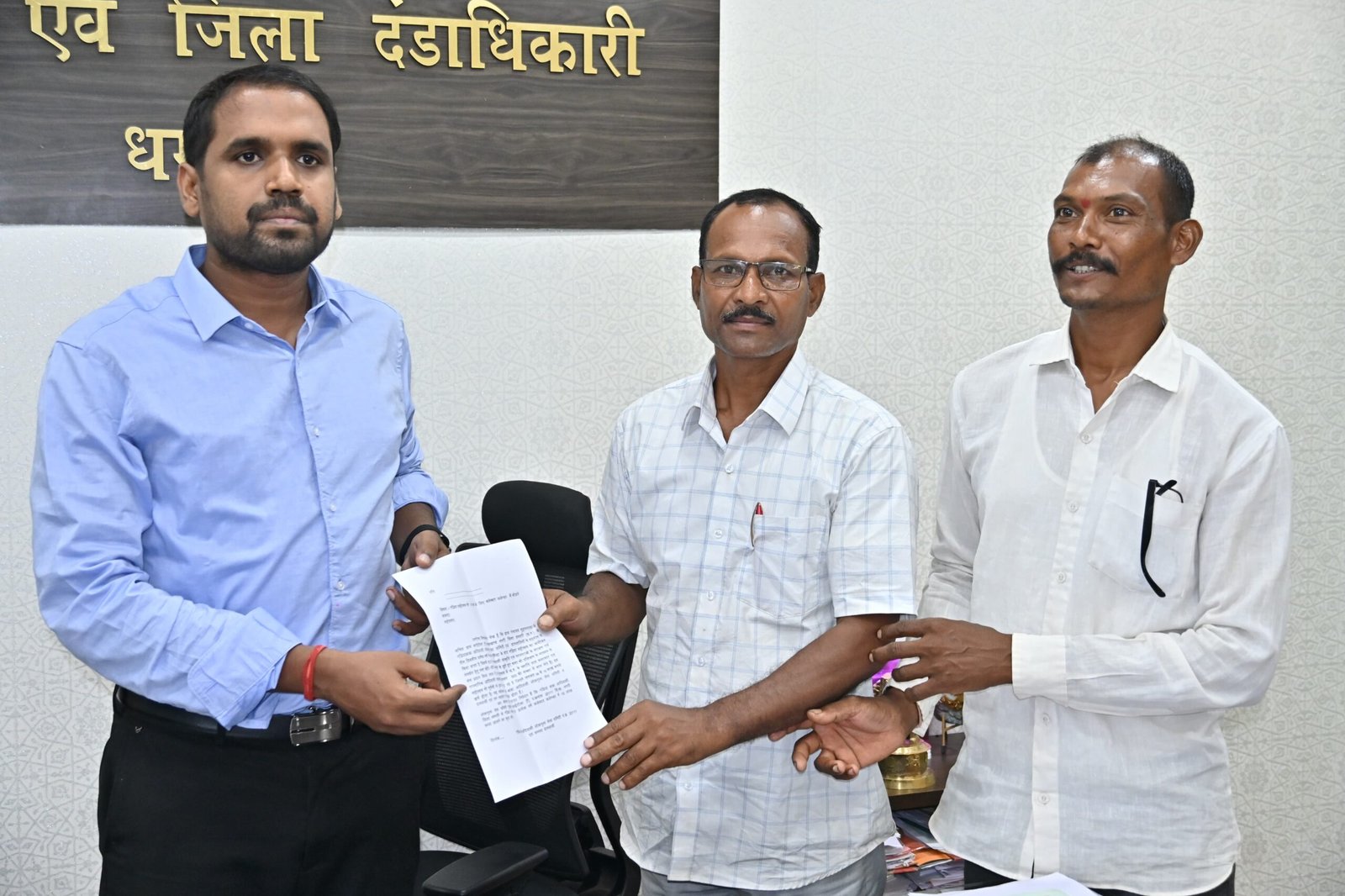 जनदर्शन में कलेक्टर ने सुनीं आमजन की समस्याएं, मिले 40 आवेदन