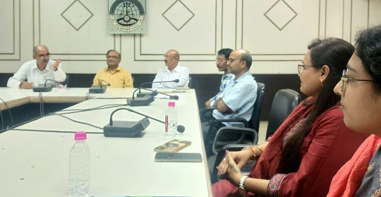शिक्षा नीति में वैश्विक दृष्टिकोण और विलुप्त ज्ञान के पुनरुद्धार पर बल