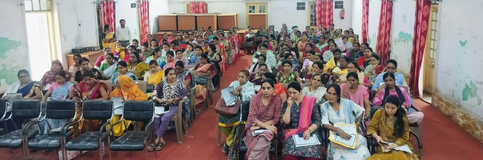 राष्ट्रीय कृमि मुक्ति दिवस के आयोजन के संबंध में प्रशिक्षण संपन्न