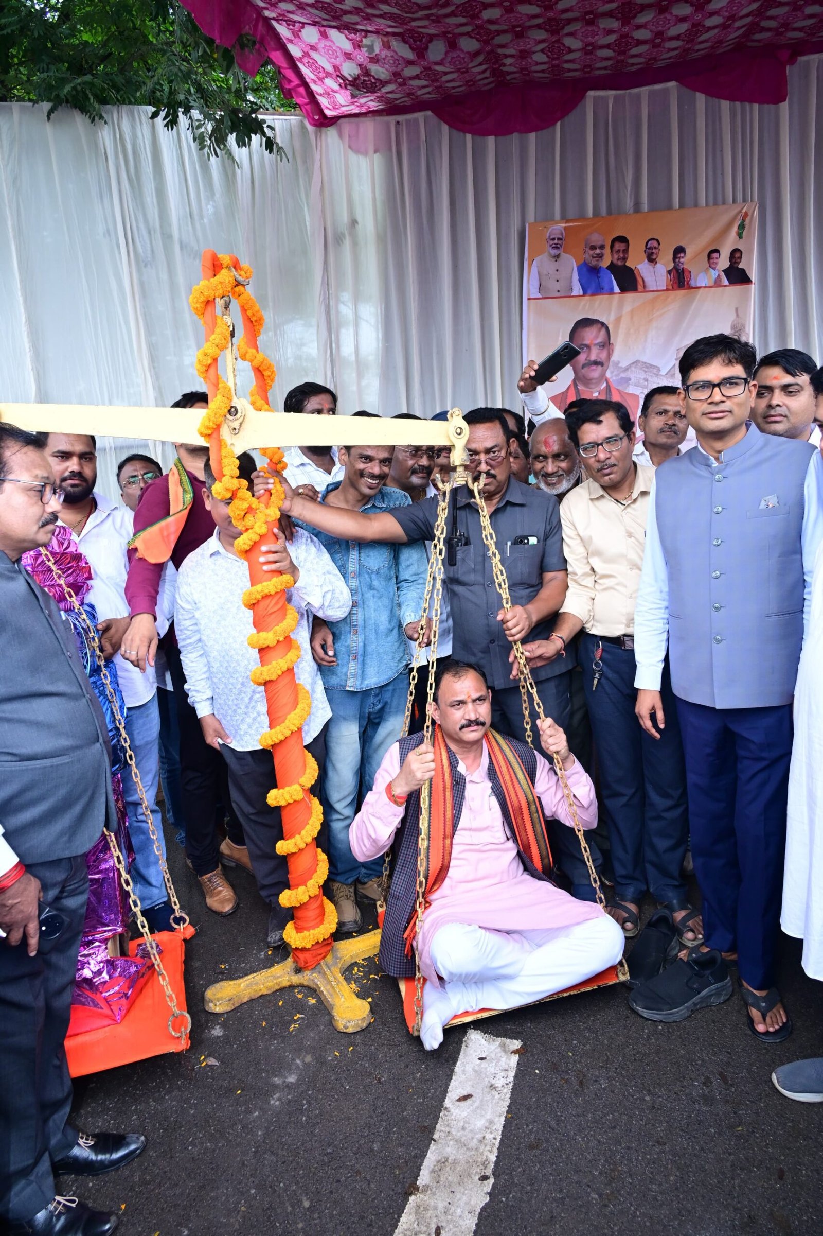 भगवान सहस्रबाहु की प्रतिमा का अनावरण, सामाजिक एकता और नई पीढ़ी के उत्थान का दिया संदेश