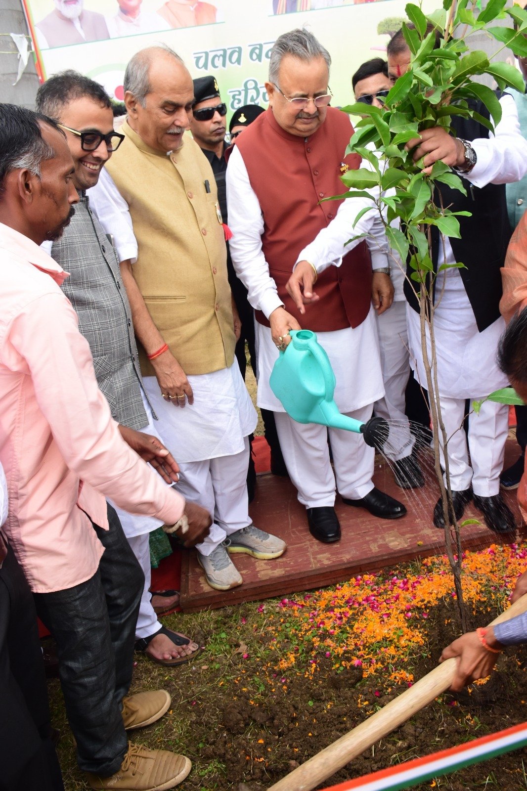 पर्यावरण संरक्षण से ही सुरक्षित रहेगा मानव जीवन-विधानसभा अध्यक्ष डॉ. रमन सिंह
