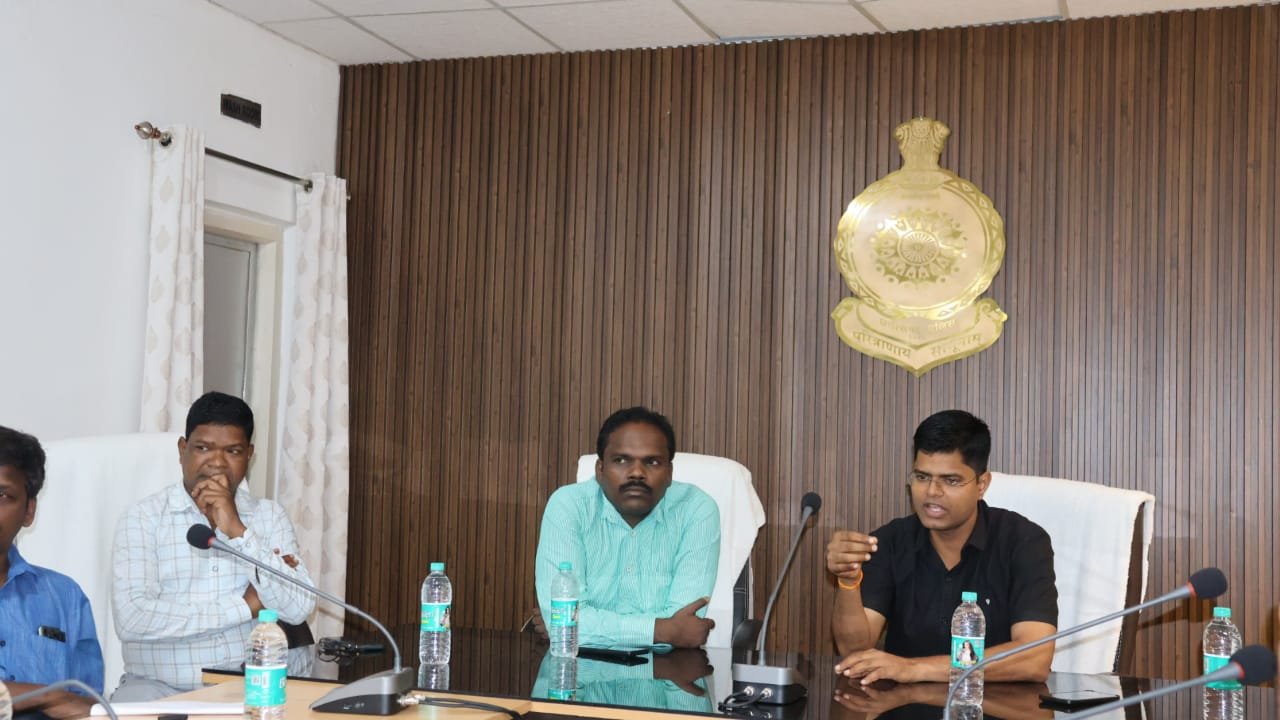माओवाद के साये से पुलिस की वर्दी तक: अर्जुन की प्रेरक कहानी