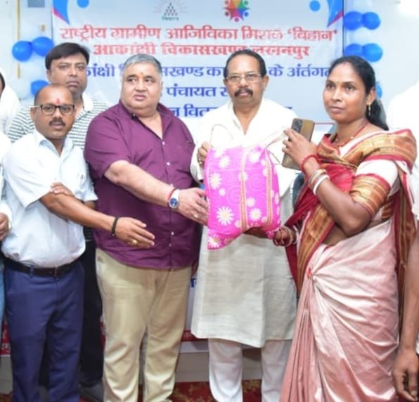 बिहान से ग्रामीण परिवारों को मिल रहा आत्मनिर्भरता का नया आधार, मछली पालन से बढ़ेंगे आजीविका के अवसर