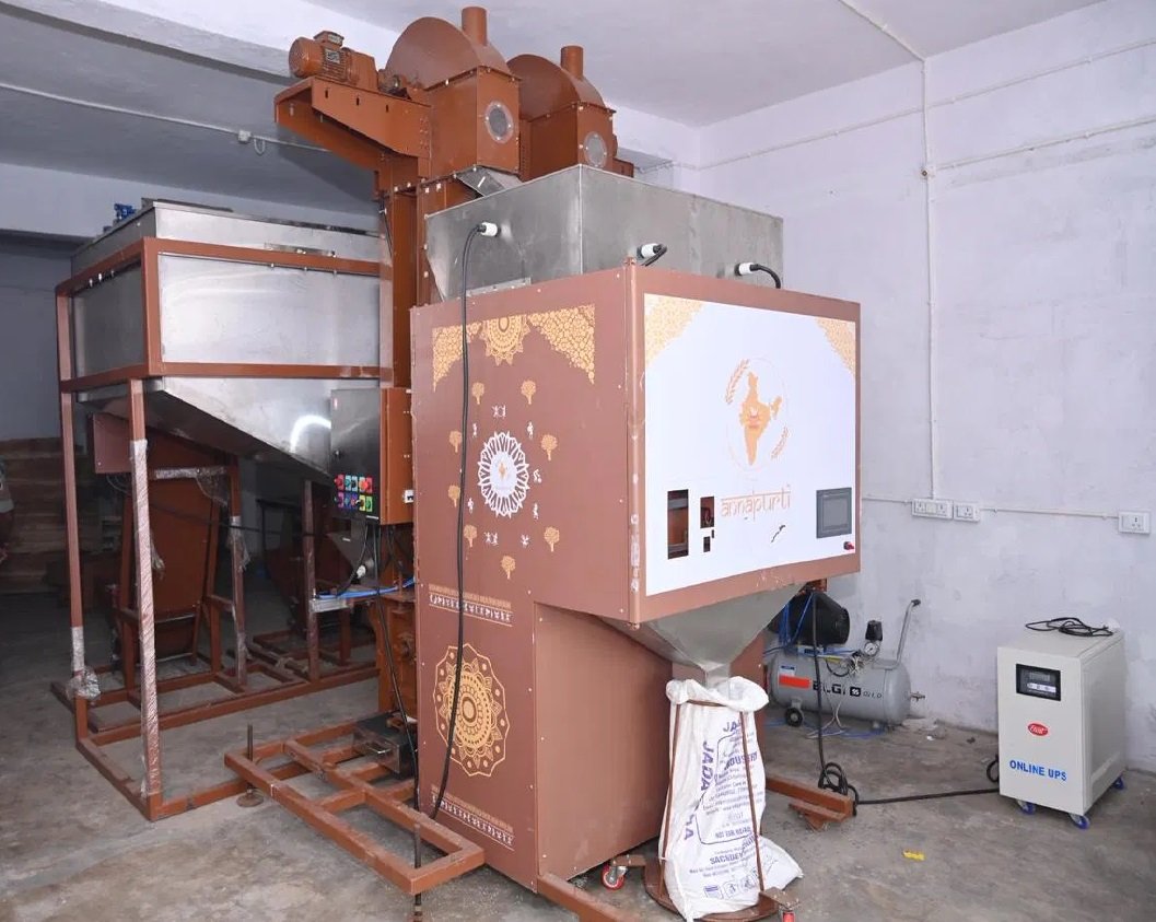 अन्नपूर्ति ग्रेन एटीएम से बदल रही सार्वजनिक वितरण प्रणाली की तस्वीर