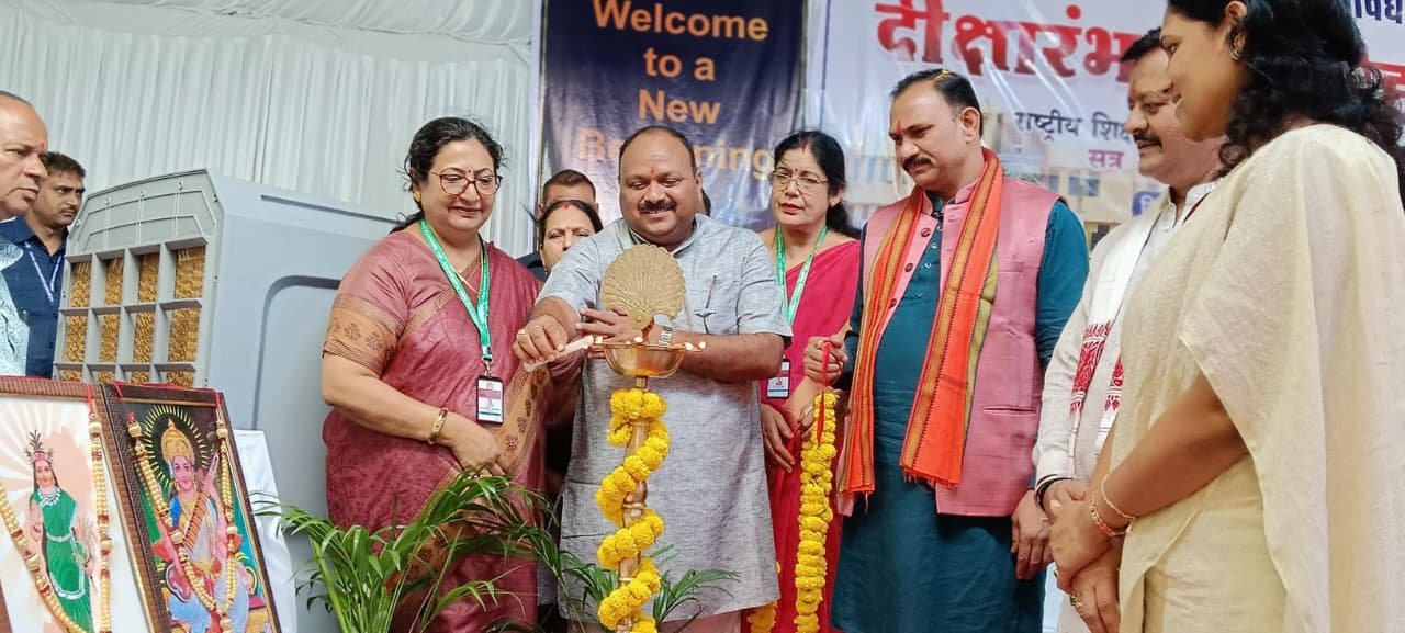 मनेंद्रगढ़ महाविद्यालय को प्रदेश के उत्कृष्ट संस्थानों में करेंगे विकसित: स्वास्थ्य मंत्री श्याम बिहारी जायसवाल