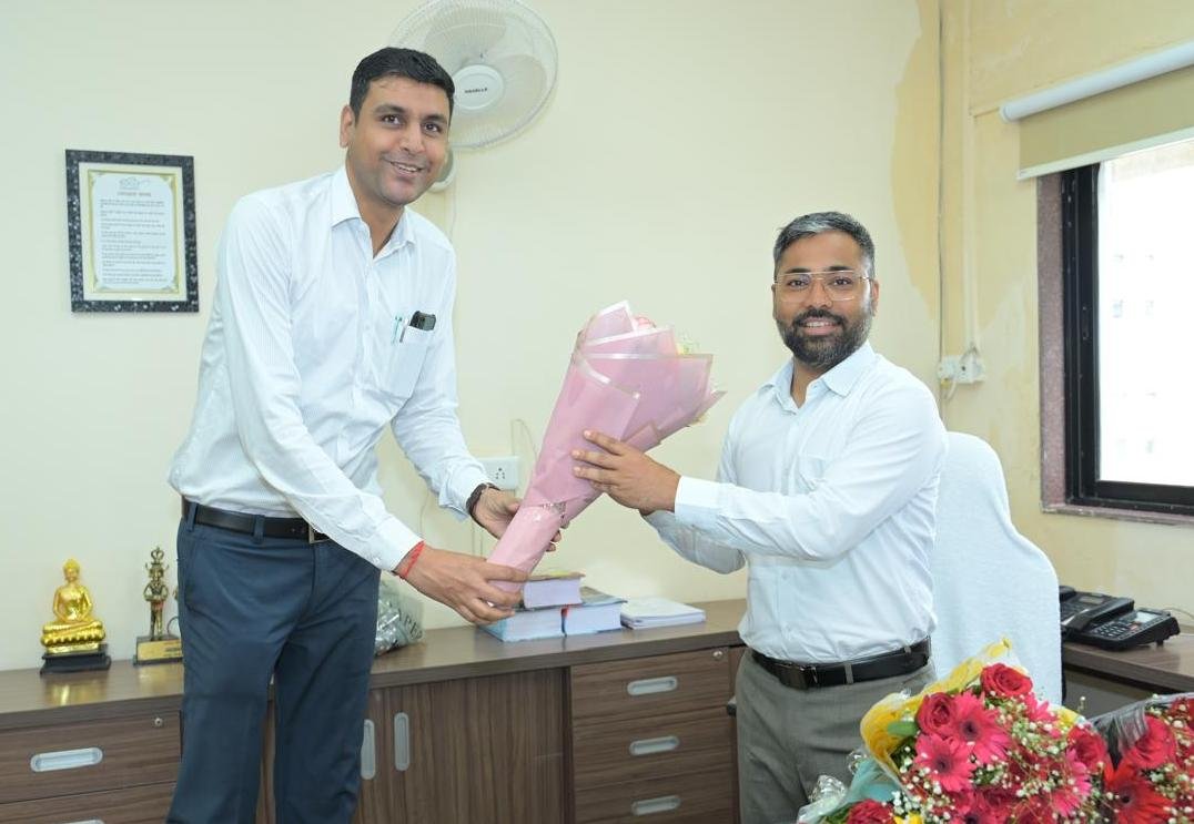 नगरीय प्रशासन विभाग के नए संचालक निलेश कुमार महादेव क्षीरसागर ने ग्रहण किया पदभार