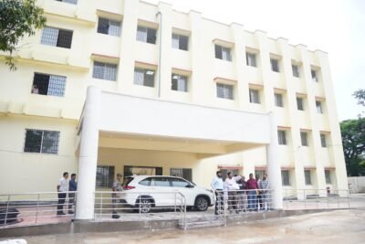 कलेक्टर  रोहित व्यास ने 50 बेड के क्रिटिकल केयर हेल्थ ब्लॉक का किया निरीक्षण निर्धारित सभी मानकों एवं गुणवत्ता का विशेष ध्यान रखते हुए शेष कार्यों का शीघ्र पूरा करने दिए निर्देश