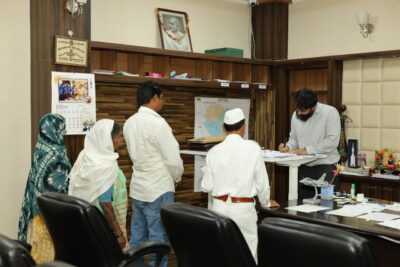 कलेक्टर  रोहित व्यास ने जनदर्शन में सुनी आमजन की समस्याएं समयबद्ध, त्वरित एवं गुणवत्तापूर्ण निराकरण सुनिश्चित करने के दिए निर्देश