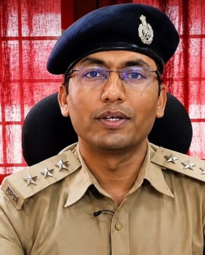 ट्रेनी आई पी एस राहुल बंसल पर रिश्वत लेने का आरोप