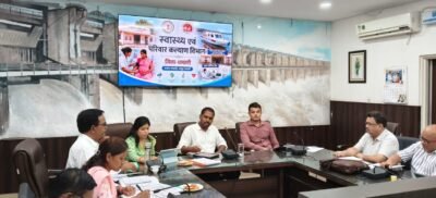 स्वास्थ्य सेवाओं को और अधिक प्रभावी बनाने कलेक्टर  अबिनाश मिश्रा ने दिए निर्देश