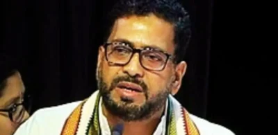 ‘अन्नपूर्णा’ लाभार्थियों के घर पहुंचे पर्यटन मंत्री शंकर घोष, पूछ रहे- पैसे मिले क्या? दरवाजे पर लगाये स्टिकर