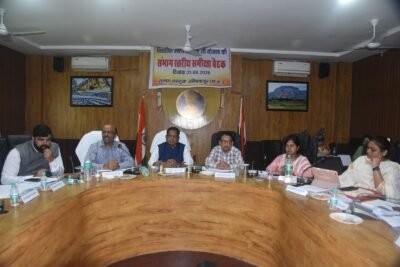 सरगुजा संभागायुक्त नरेन्द्र दुग्गा एवं वीबी-जी राम जी के अपर आयुक्त एस.आलोक द्वारा विकसित