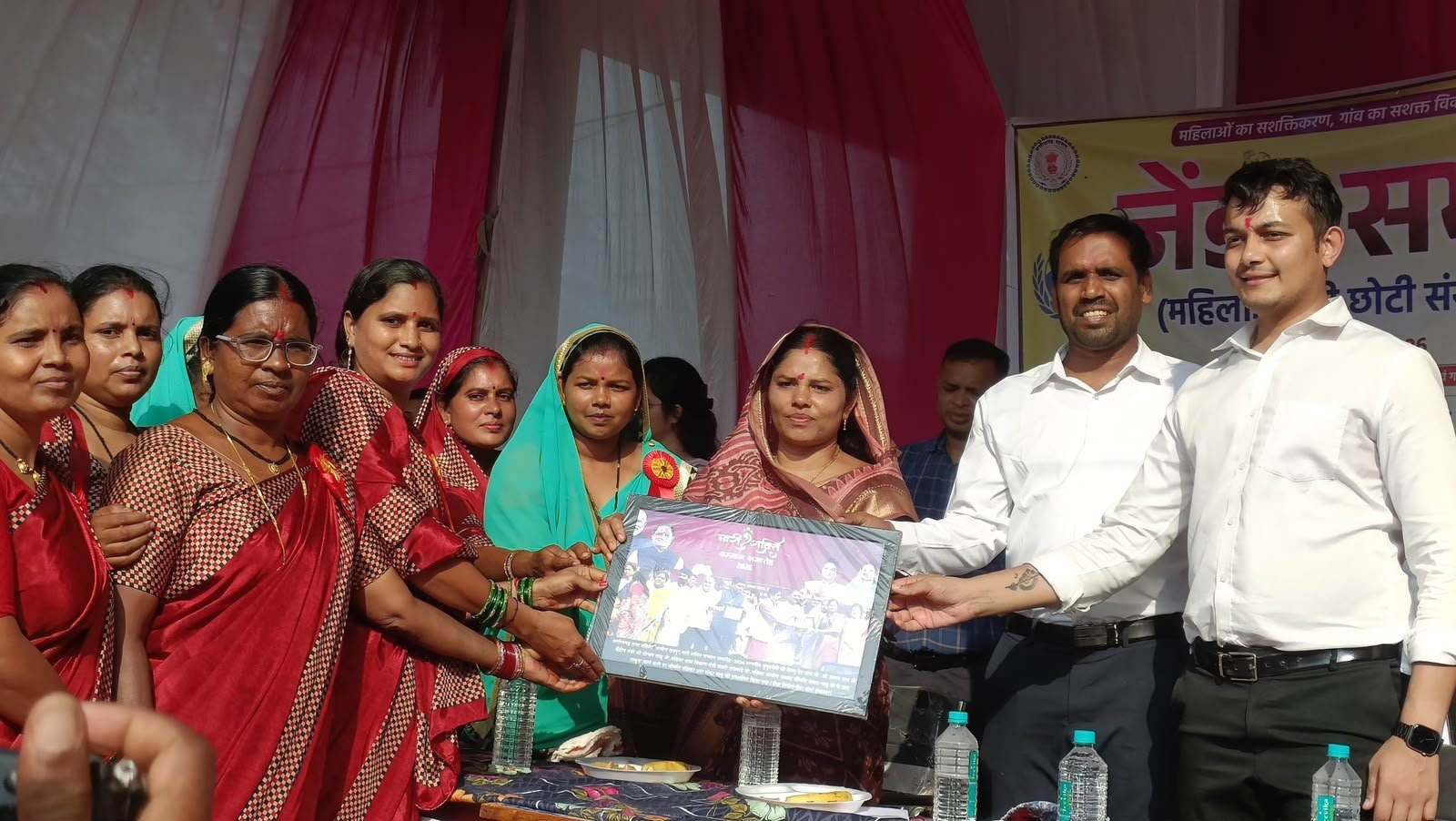 जेंडर सभा में महिलाओं को अधिकारों एवं लैंगिक समानता के प्रति किया जागरूक