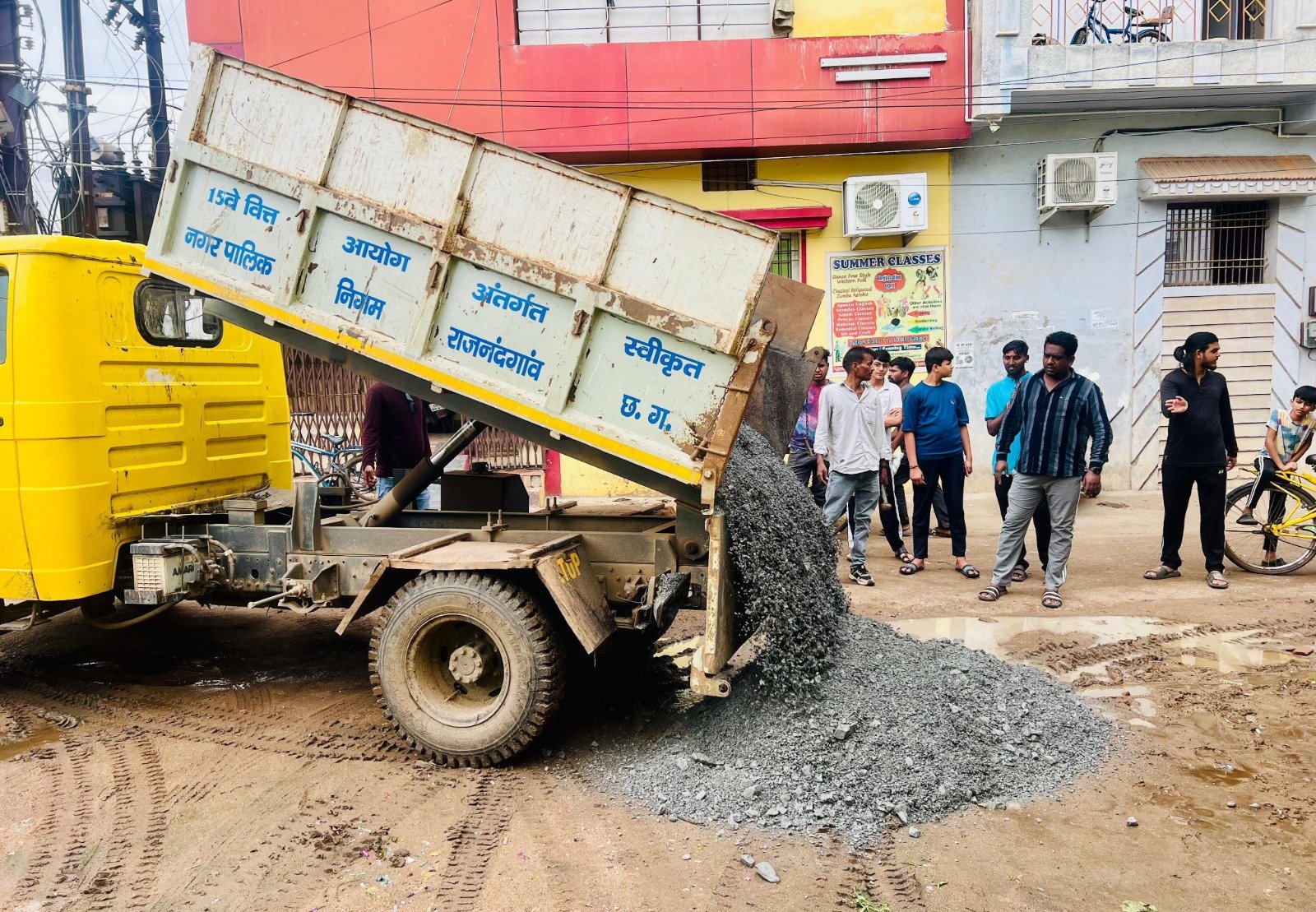 शहर में सड़क, नाली एवं जल निकासी व्यवस्था को लेकर निगम का निरंतर प्रयास