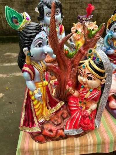 आस्था के साथ पर्यावरण संरक्षण का संदेश दे रही बंदियों की गणेश प्रतिमाएं