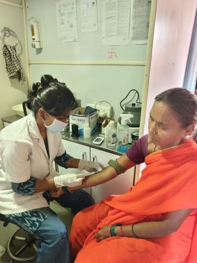 सेवा संकल्प अभियान: दूरियां घटीं, स्वास्थ्य सेवाओं की पहुंच बढ़ी: मोबाइल मेडिकल यूनिटों से 4.66 लाख से अधिक मरीज लाभान्वित
