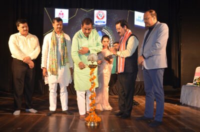 पद्मश्री डॉ. अनिल रस्तोगी समेत विभिन्न क्षेत्र की महान विभूतियां सम्मानित