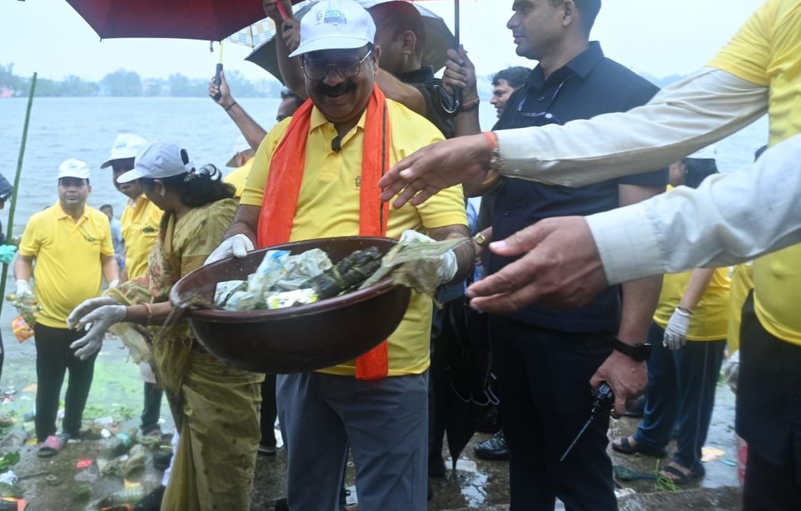 उपमुख्यमंत्री अरुण साव ने दिलाई स्वच्छता की शपथ