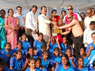 (अम्बिकापुर समाचार)हार-जीत से किसी की काबिलियत कम नहीं होती, खेल में भाग लेना भी बड़ी उपलब्धि-महापौर मंजूषा भगत ओवरऑल चैंपियनशिप में रायपुर रहा प्रथम 26वीं राज्यस्तरीय शालेय क्रीड़ा प्रतियोगिता का भव्य समापन, विजेता खिलाड़ियों को किया गया सम्मानित