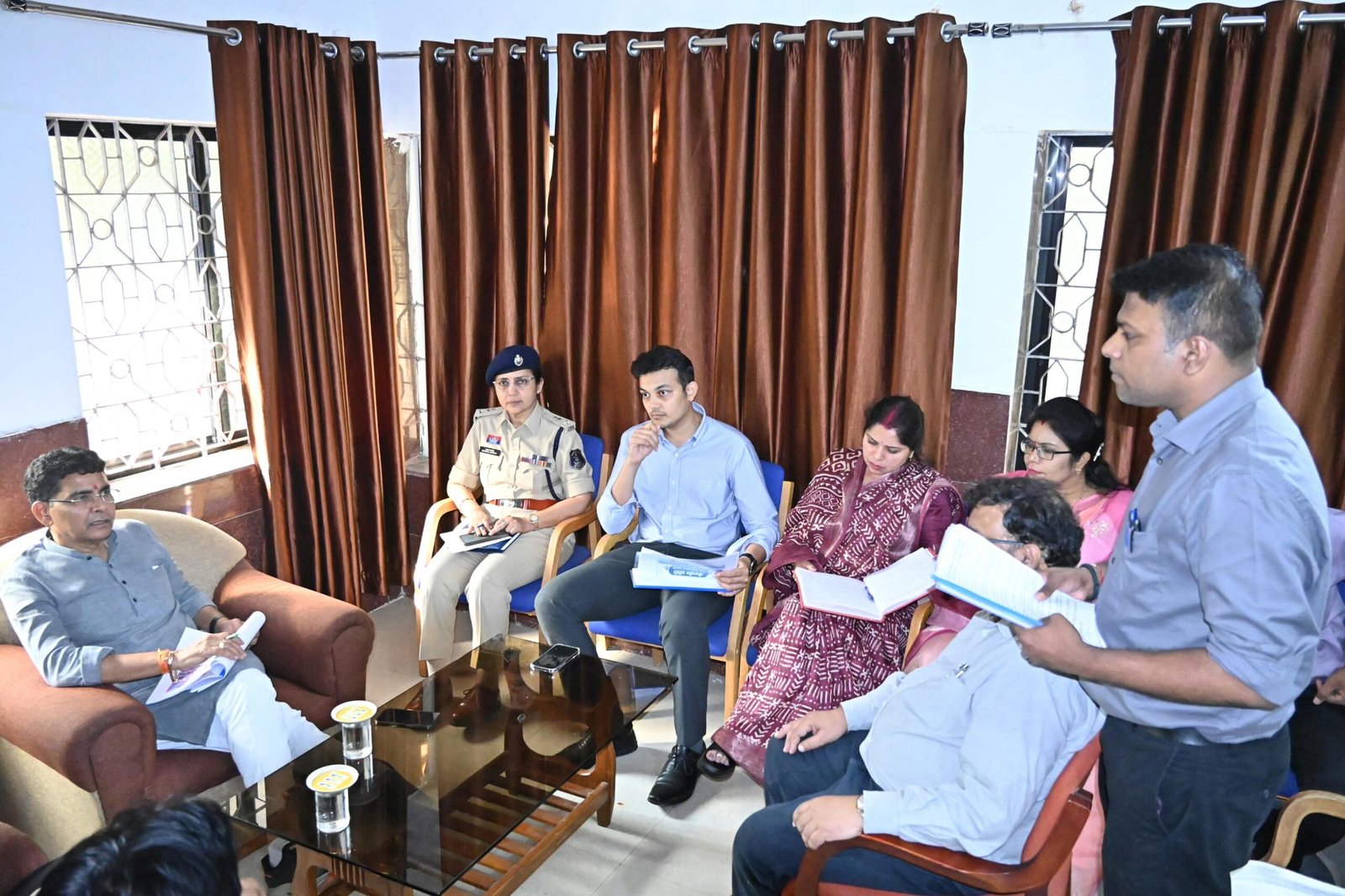 जिला अस्पताल के उन्नयन को मिली रफ्तार, जीवनदीप समिति ने विकास कार्यों पर लगाई मुहर