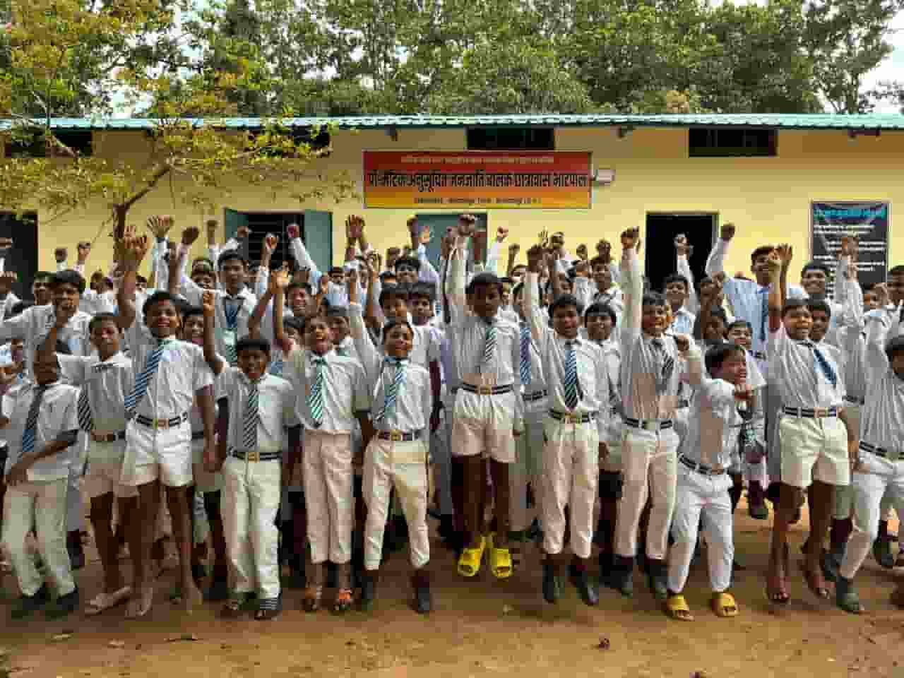 अबूझमाड़ में बदलाव की नई इबारत: जहां 15 साल रहा सुरक्षा कैंप, अब वहीं संवर रहा आदिवासी बच्चों का भविष्य