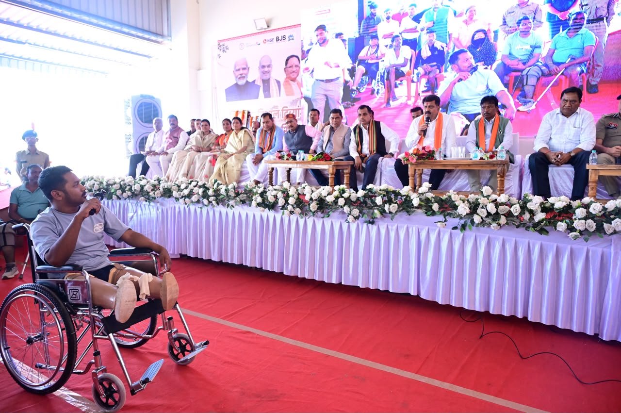 बस्तर अंचल नक्सली हिंसा के दौर से बाहर निकलकर विकास की नई दिशा में अग्रसर – मुख्यमंत्री विष्णु देव साय