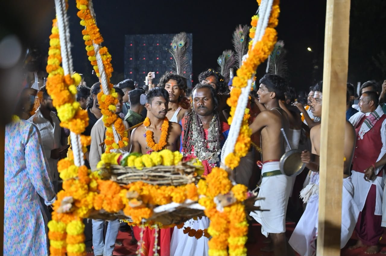 विश्व प्रसिद्ध बस्तर दशहरा पर्व मनाने के लिए अनुमति पूजा विधान में दिखी अपार उत्साह