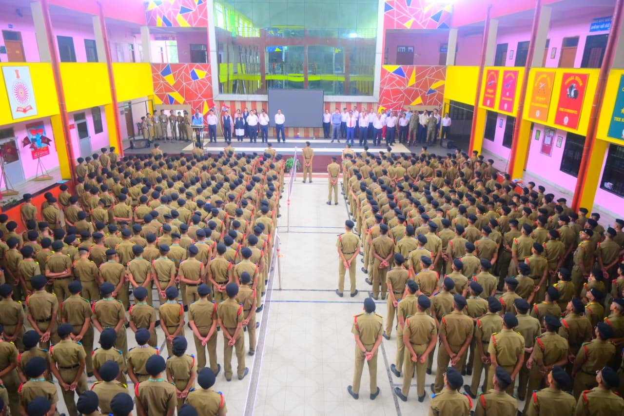 (अम्बिकापुर समाचार)नशामुक्त भारत अभियान के तहत स्कूली विद्यार्थियों को किया जागरूक विद्यार्थियों को नशे के दुष्प्रभावों की जानकारी देकर दिलाया गया नशामुक्ति का संकल्प