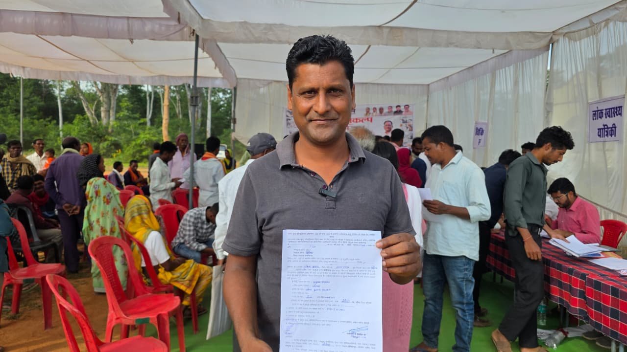 सेवा सेतु शिविर में बना बच्चे का जन्म प्रमाण पत्र, राकेश की समस्या का हुआ समाधान